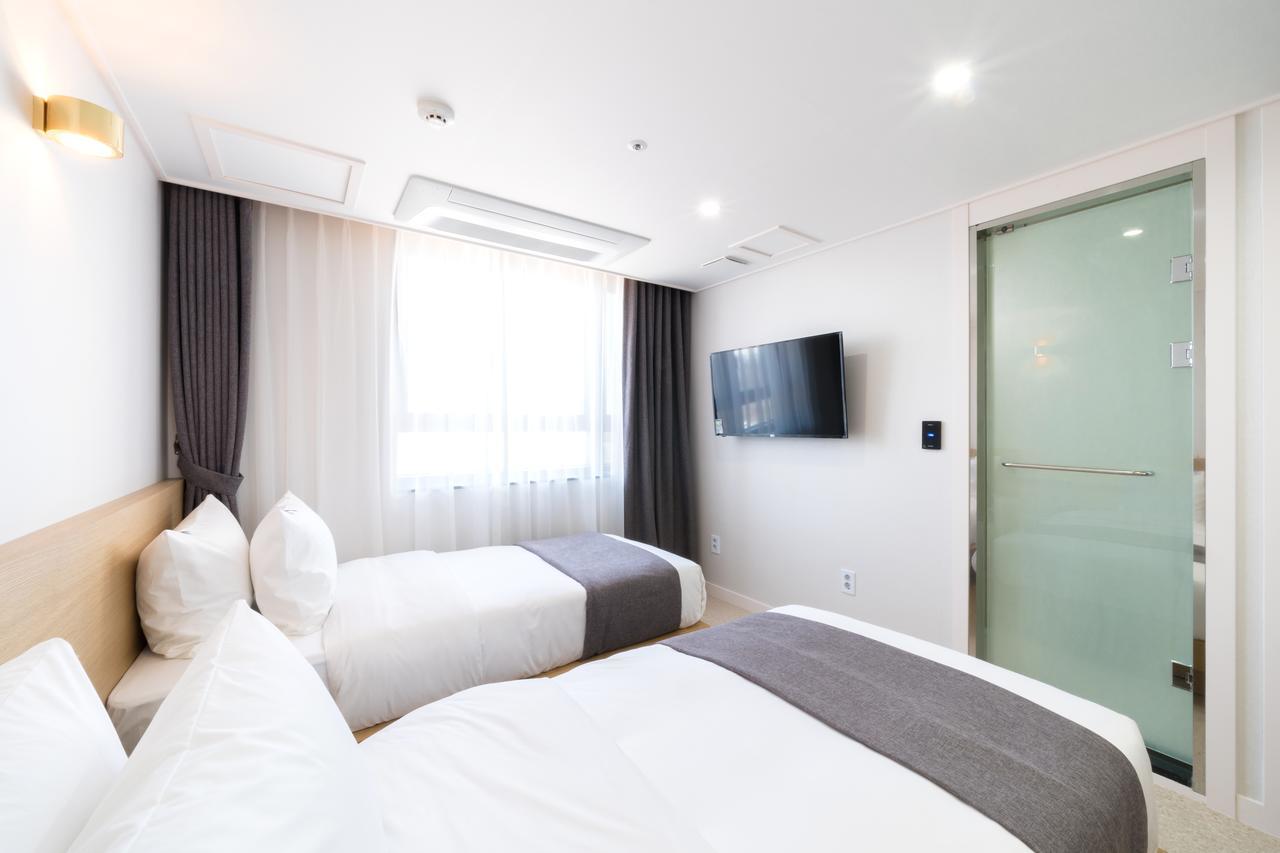 Incheon Airport Legend Hotel מראה חיצוני תמונה