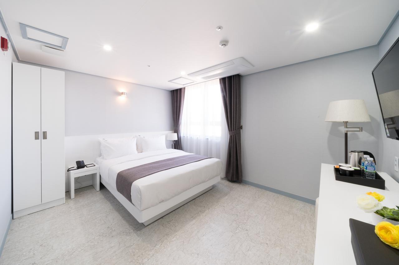Incheon Airport Legend Hotel מראה חיצוני תמונה