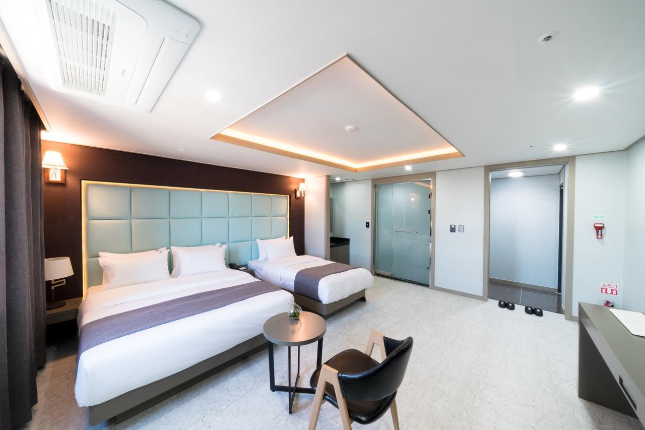 Incheon Airport Legend Hotel מראה חיצוני תמונה