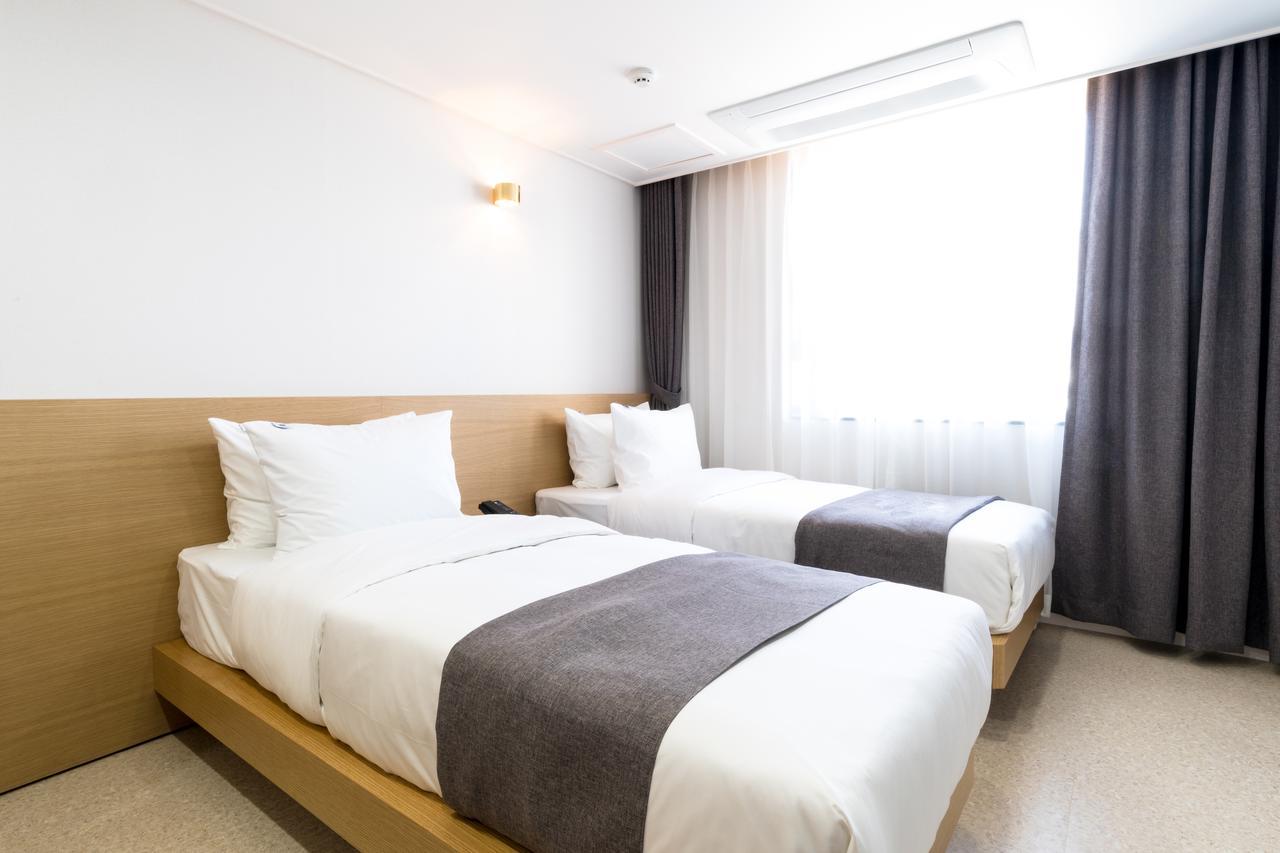 Incheon Airport Legend Hotel מראה חיצוני תמונה