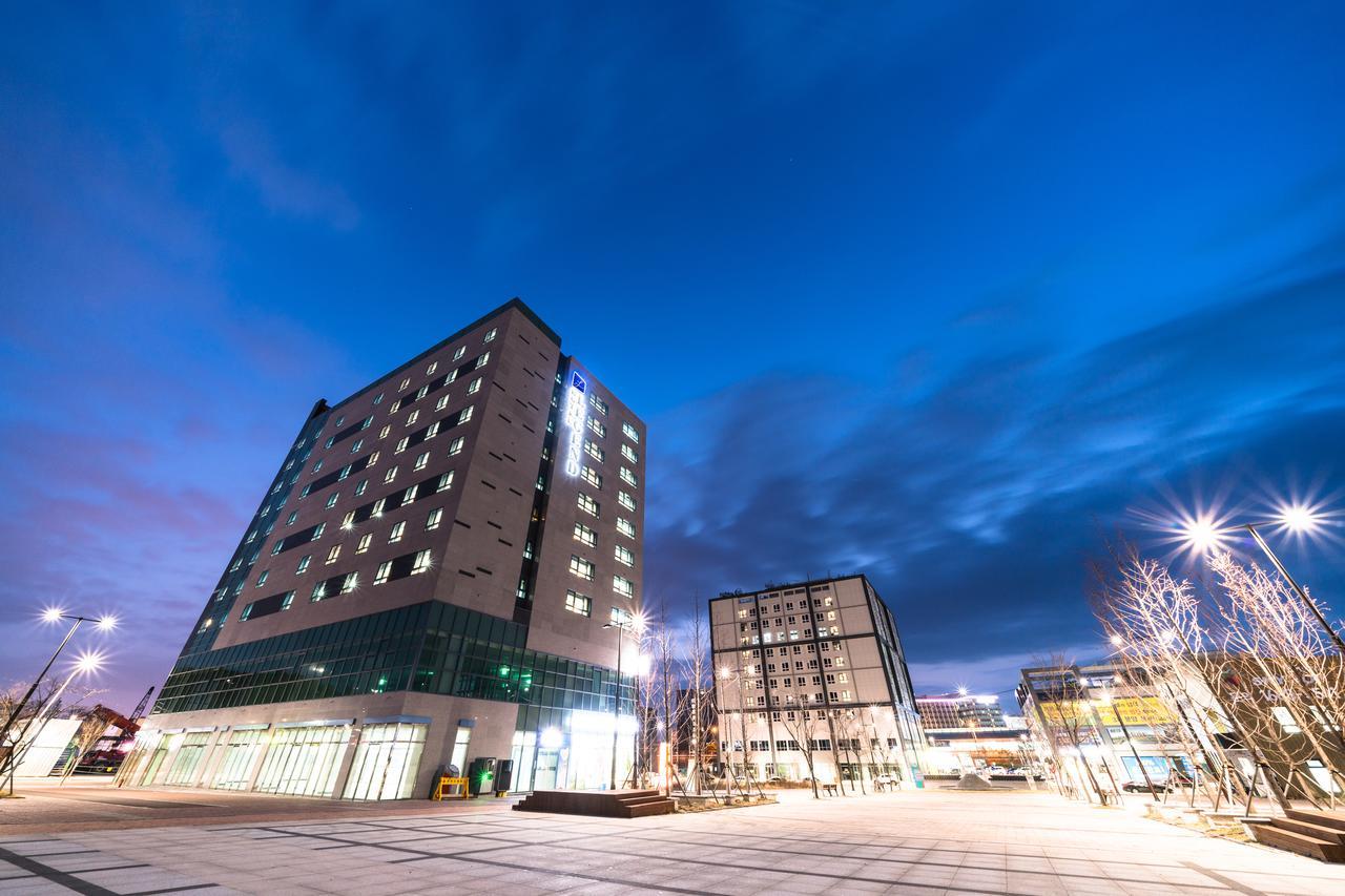 Incheon Airport Legend Hotel מראה חיצוני תמונה