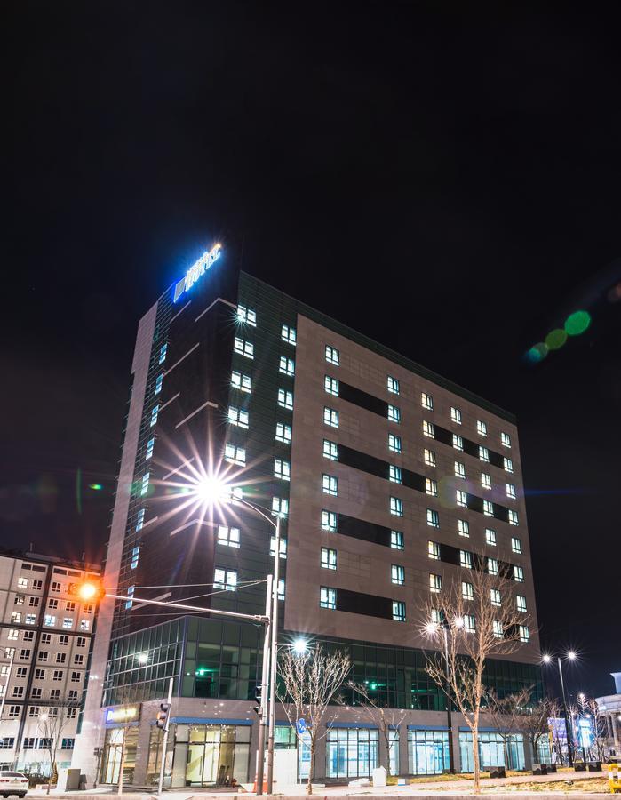 Incheon Airport Legend Hotel מראה חיצוני תמונה